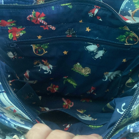 ❄️Vera Bradley Glenna Satchel, “SNOW GLOBES” - Picture 4 of 11